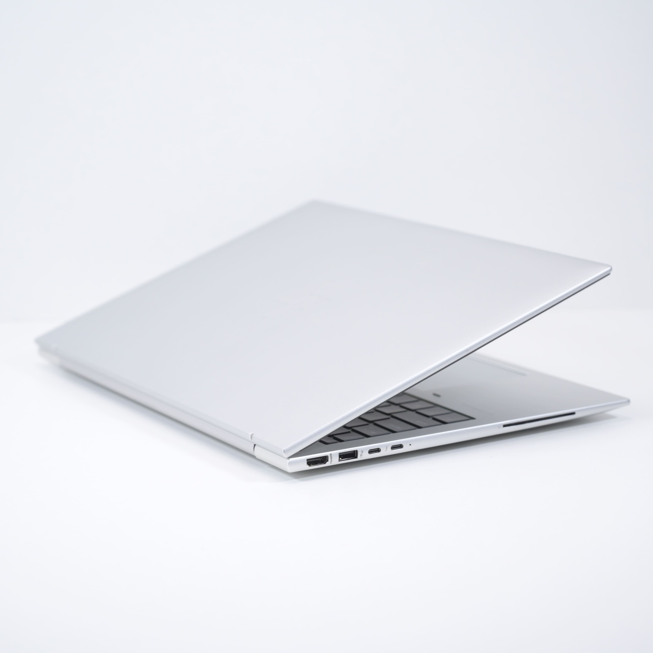 Laptop HP Elitebook 860 G11 - 2 | YEO