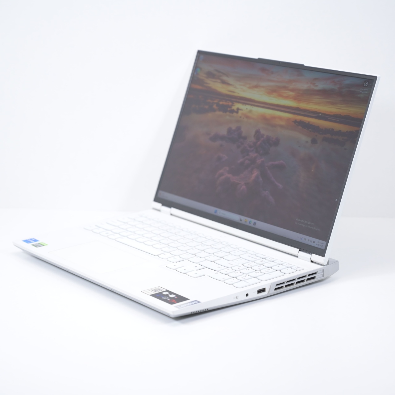 Laptop Lenovo Legion 5 PRO 16IAH7H, Intel Core i5-12500H, Rezolutie 2560x1600, 16