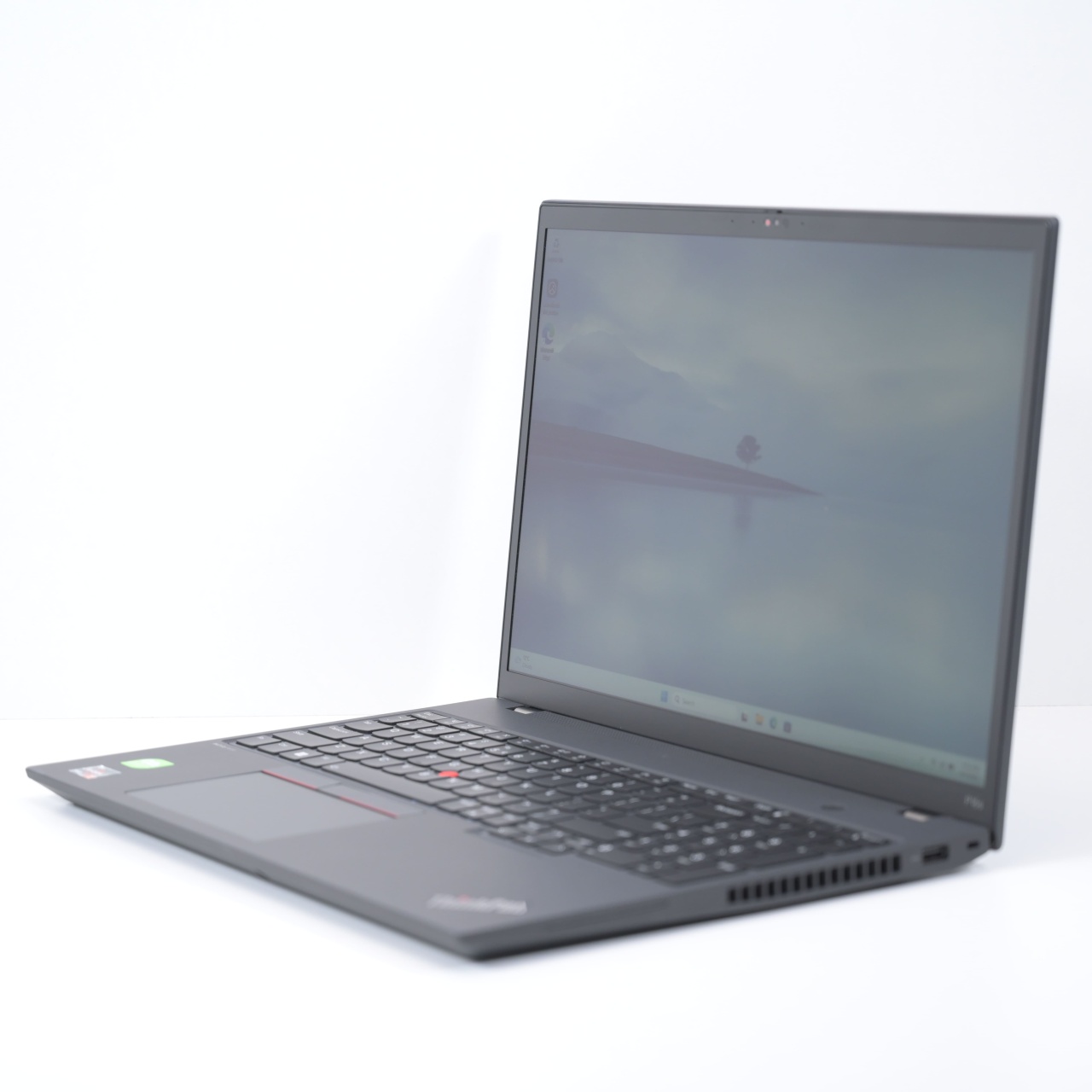 Laptop Lenovo ThinkPad P16s Gen 2 - 1 | YEO