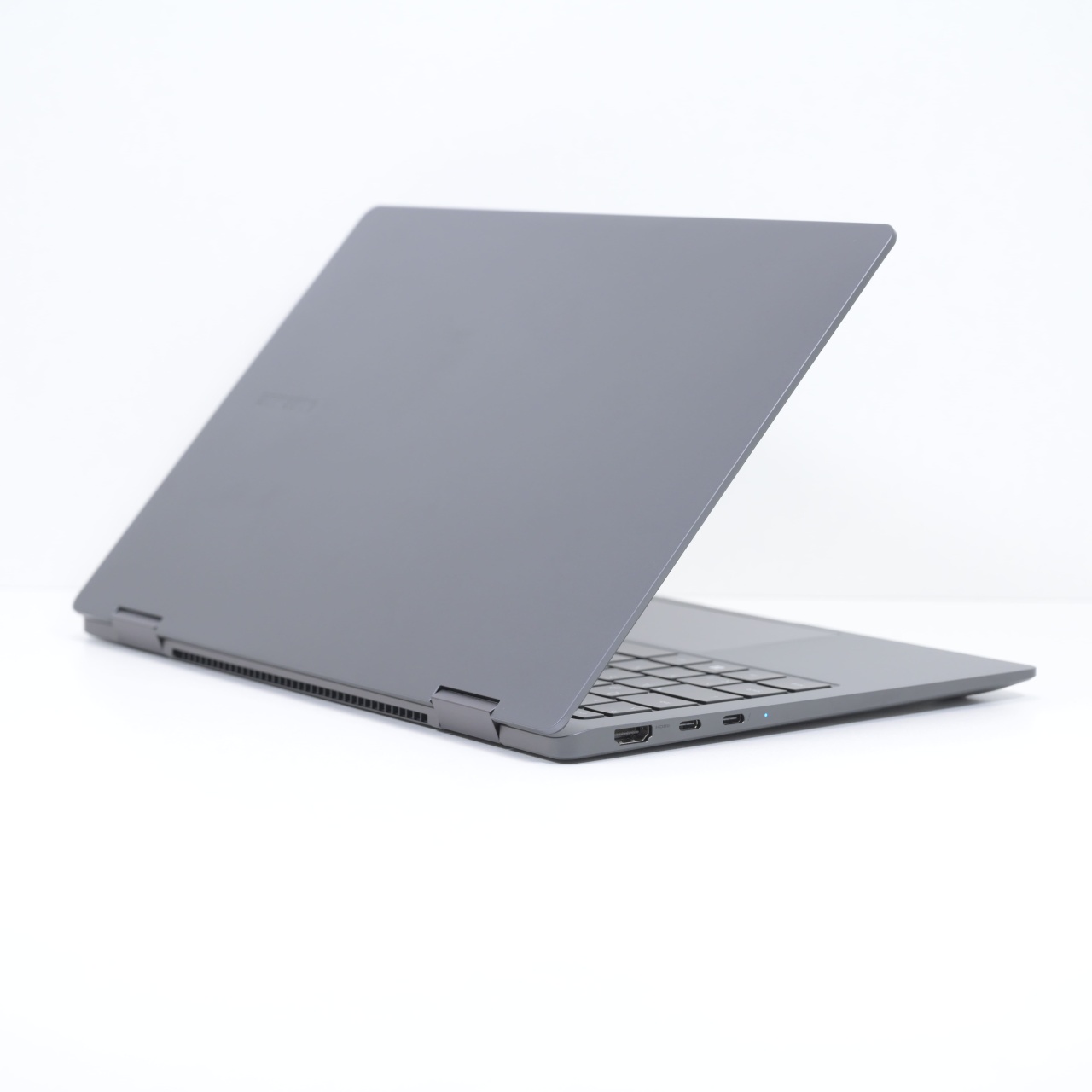 Laptop Samsung Galaxy Book 3 (NP750QFG), Intel Core i5-1340P, 13.3", Rezolutie FullHD, Touchscreen, 8 GB DDR4, SSD de 256 GB, Intel Iris Xe Graphics - imagine 3