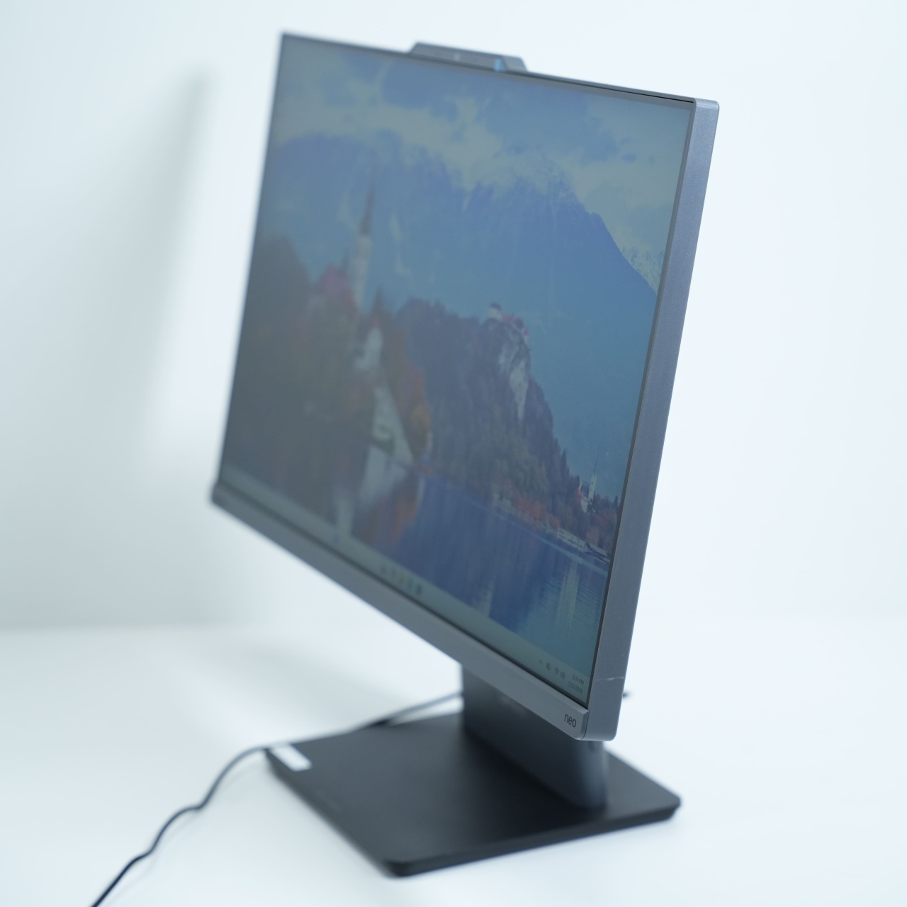 Unitate Pc All In One Lenovo Thinkcentre Neo 50a 24 Gen 5, Intel Core i3-1315U, Rezolutie FullHD, 23.8", 8 GB DDR5, SSD de 512 GB, Intel UHD Graphics - imagine 4