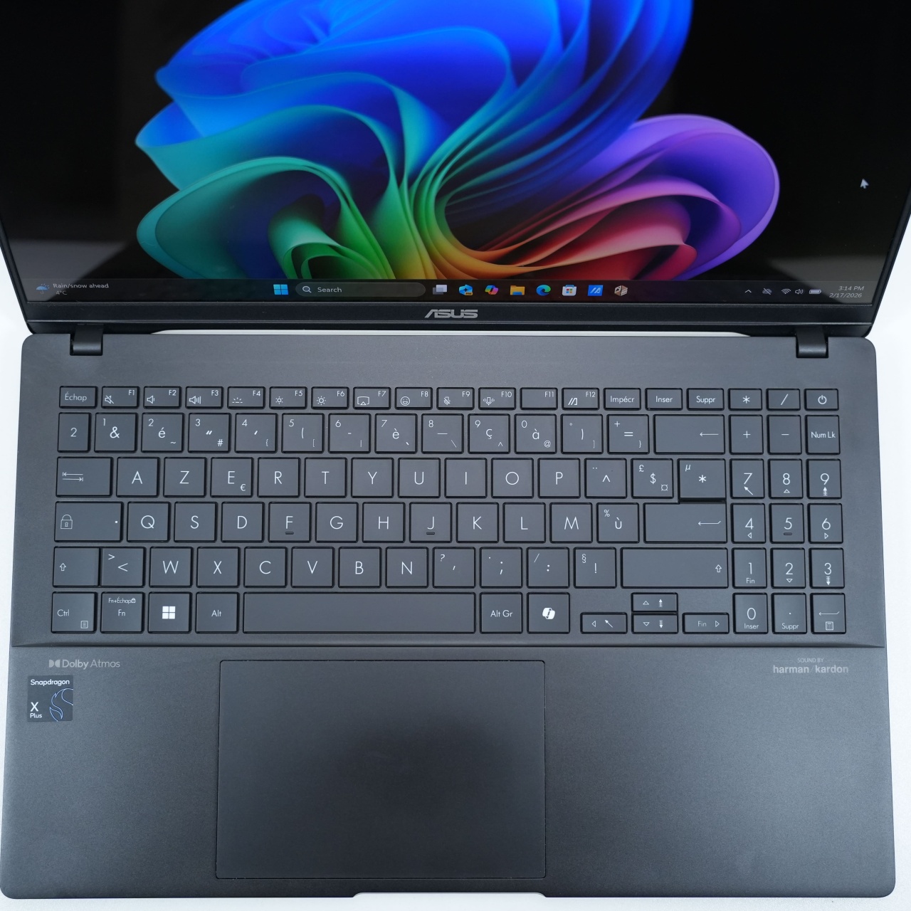 Laptop Asus VivoBook S15 (S5507QA-MA064X), Snapdragon X Elite - X1P42100, 15.6", Rezolutie 2880 x 1620, 120Hz, 16 GB DDR5, SSD de 512 GB, Qualcomm Adreno X1-45 - imagine 4