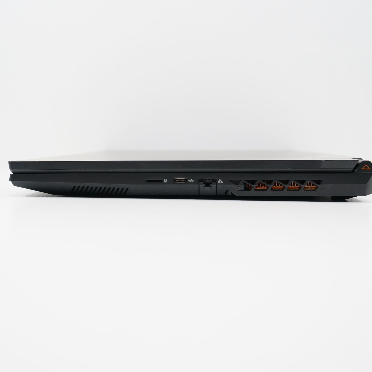 Laptop Gigabyte G7 KF (RC57) - 4 | YEO