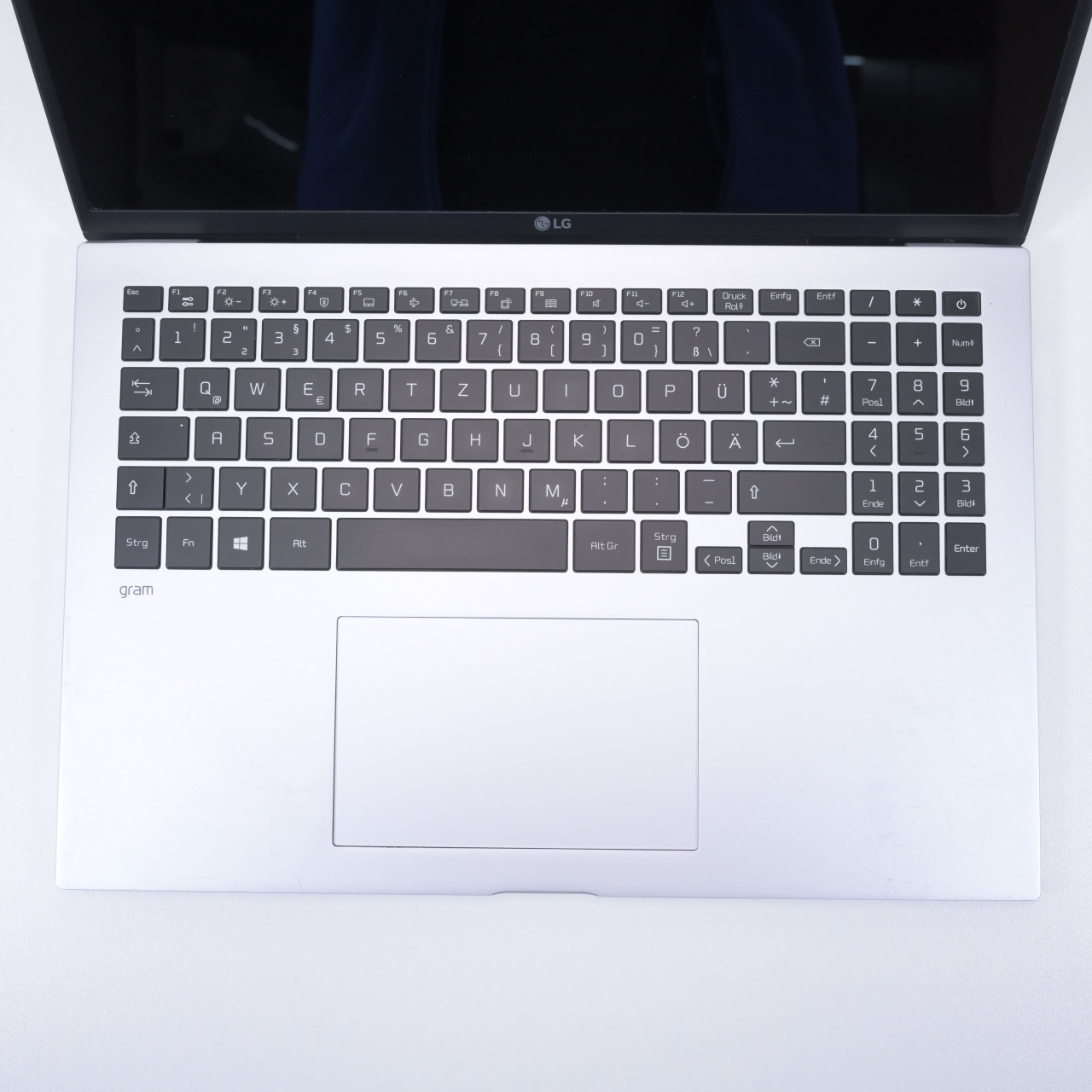 Laptop LG Gram 16Z90P, Intel Core i7-1165G7, 16", Rezolutie 2560x1600, 16 GB DDR4, SSD de 512 GB, Intel Iris Xe Graphics - imagine 3