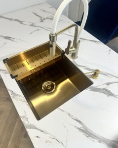 inox sudopera podgradna u zlatnoj boji