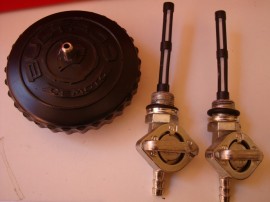 BULTACO PURSANG MK7 GAS TANK AND SIDE PANELS NEW - Img 6