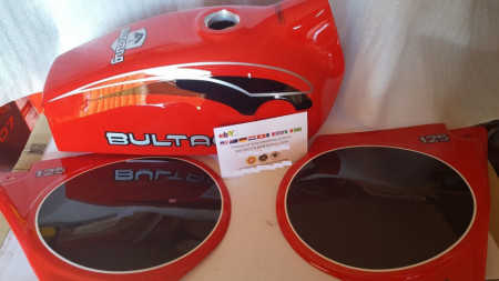 BULTACO PURSANG GASTANK AND SIDE PANELS MODEL MK10 BULTACO PURSANG 125 GAS TANK NEW BULTACO PURSANG BODY KIT BULTACO PURSANG MK10 125cc MODEL 162 - Img 2