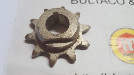 OSSA TR FRONT SPOCKET NEW SPROCKET FRONT SHAFT OSSA TR TRIAL - Img 2