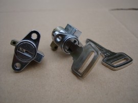 BULTACO METRALLA MK2 KIT LOCK KEYS TOOL BOX FOR 2 LOCKS