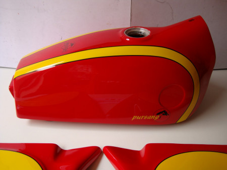 BULTACO PURSANG MK7 GASTANK AND SIDE PANELS MODEL 121 BULTACO PURSANG GAS TANK NEW BULTACO PURSANG BODY KIT BULTACO PURSANG MK7 360 - Img 8