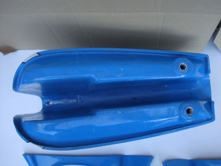 BULTACO PURSANG MK8 GASTANK AND SIDE PANELS MODEL 135 BULTACO PURSANG GAS TANK NEW BULTACO PURSANG BODY KIT - Img 8
