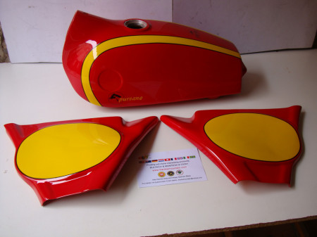 BULTACO PURSANG MK7 GASTANK AND SIDE PANELS MODEL 121 BULTACO PURSANG GAS TANK NEW BULTACO PURSANG BODY KIT BULTACO PURSANG MK7 360