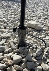 Suport metalic pentru umbrela de plaja sau gradina, cu infigere in sol, diametru tije 25–35 mm, 42 cm - Img 2