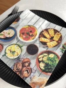 Γιορτινές χαρτοπετσέτες τραπεζιού SoftPoint – Grill Party / 40 x 40 εκ. / 20 τεμάχια - Img 2