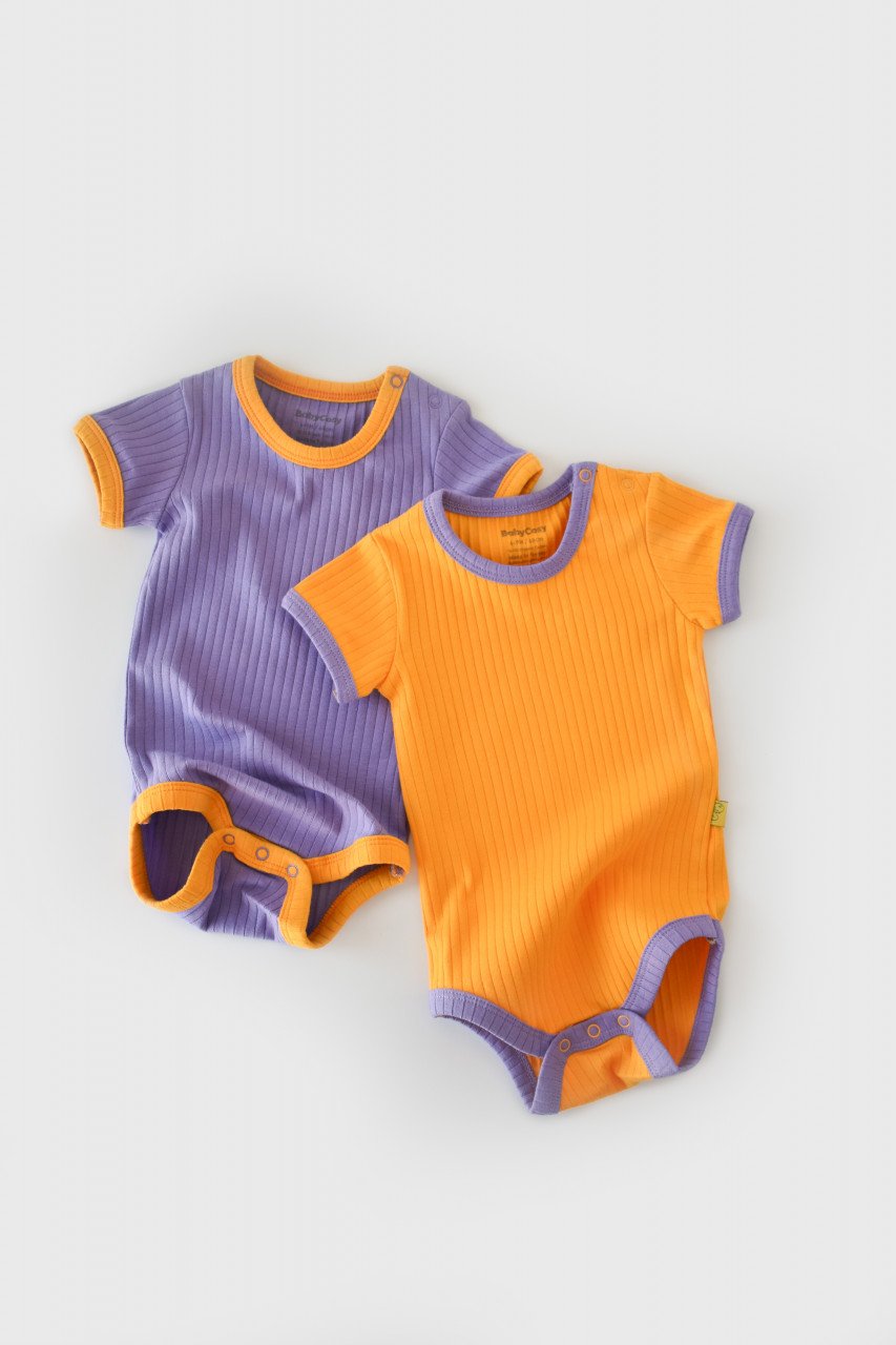 Set 2 body-uri Ribana Bebe Unisex din bumbac organic si 5%elastan - Galben/Mov BabyCosy