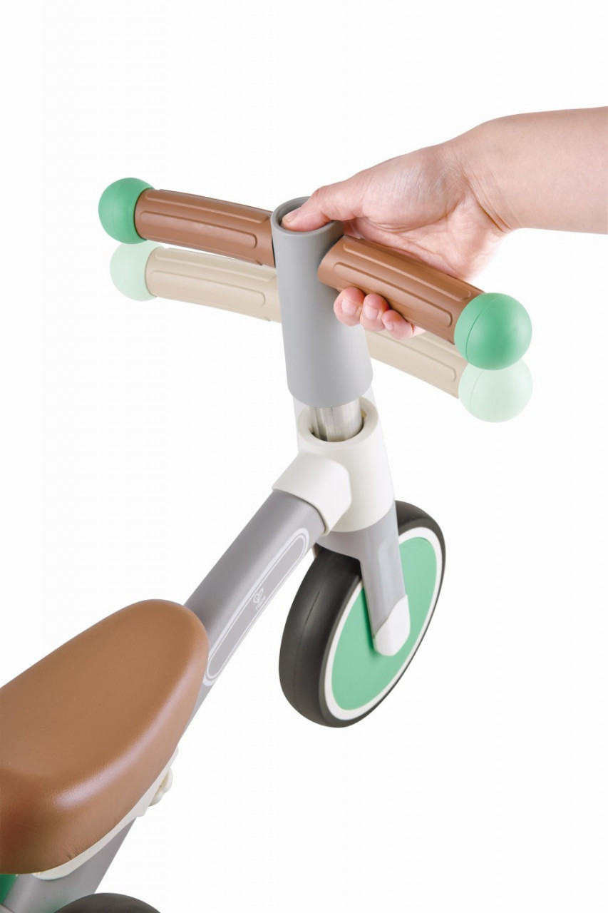 HAPE BICICLETA DE ECHILIBRU VERDE CU 3 ROTI