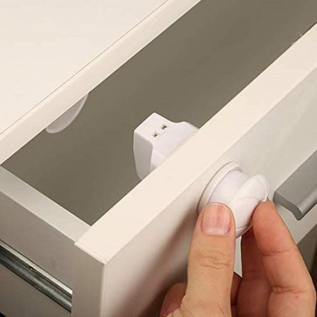 Set 3 sigurante magnetice pentru usi de dulapuri si sertare BabyJem