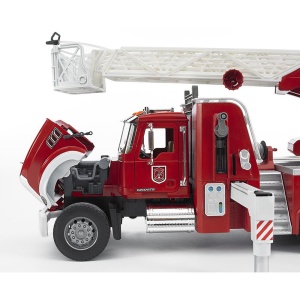 Bruder - Camion De Pompieri Mack Granite Cu Scara, Pompa De Apa Si Sirena - Img 3