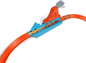 HOT WHEELS CIRCUIT RAPID CU LANSATOR SI MASINUTA EXCLUSIVA - Img 4