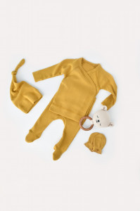Set 4 piese: bluza, pantaloni, caciulita si manusi din bumbac organic si modal - Mustar, Baby Cosy