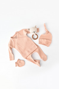 Set 4 piese: bluza, pantaloni, caciulita si manusi din bumbac organic si modal - Piersica, Baby Cosy