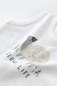 Set Broscuta cu salopeta si body din 80%bumbac organic si 20% poliester - Crem, Baby Cosy