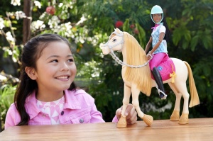 BARBIE MYSTERIES CALUT CU SUNETE SI ACCESORII - Img 4