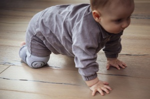 Genunchiere de protectie pentru bebelusi BabyJem, Gri