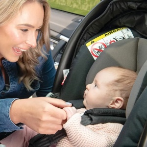 Graco - Scoica auto SnugEssentials Midnight Black, 40-75 cm, testata ADAC si certificata R129 - Img 4