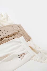 Set 2 pantaloni cu botosei bebe unisex Girafa, Baby Cosy, 100% bumbac organic