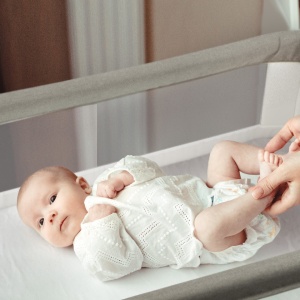 BabyGo - Patut cu cadru din Lemn Goodnight Grey - Img 3