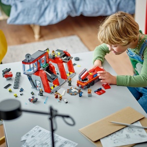 LEGO CITY STATIE SI CAMION DE POMPIERI 60414 - Img 3