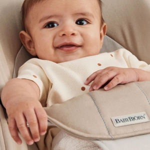 BabyBjorn - Balansoar Balance Soft Khaki cu detalii Beige, Tesatura - Img 2