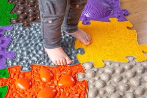 Covoras ortopedic senzorial puzzle Set Mediu A Muffik - Img 3