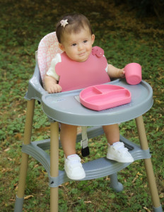 Scaun de masa BabyJem, pentru bebe, multifunctional, cu tavita si suport pentru picioare