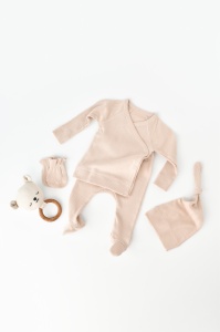 Set 4 piese: bluza, pantaloni, caciulita si manusi din bumbac organic si modal - Blush, Baby Cosy