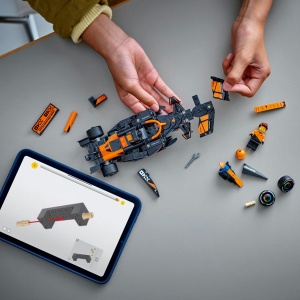 Masina de curse McLaren F1® Team MCL38 - Img 4