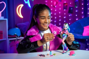 MONSTER HIGH PAPUSA LAGOONA BLUE CU ANIMALUT SI ACCESORII - Img 3