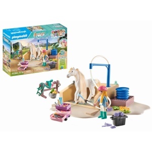 Playmobil - Spalatorie Cu Isabella Si Calutul Lioness - Img 5