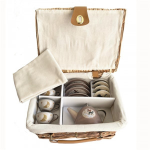 Set ceai in cos picnic, Muzicantii din Bremen, Egmont toys