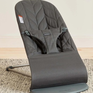 BabyBjorn - Balansoar Bliss Anthracite cu aspect delicat de petala, tesatura matlasata - Img 4