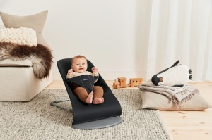 BabyBjorn - Balansoar Bliss Black din tesatura matlasata cu aspect Clasic - Img 4