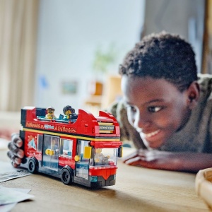 LEGO CITY AUTOBUZ TURISTIC ROSU CU ETAJ 60407 - Img 3