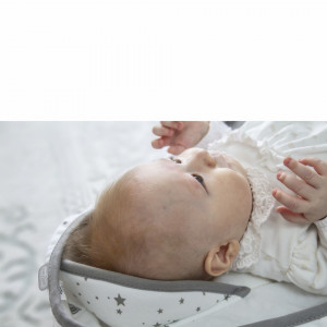 Paturica cu sistem multifunctional BabyJem Carrier Alb pentru transport bebelusi