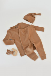 Set 3 piese: bluzita cu maneca lunga, panataloni lungi si caciulita din bumbac organic si modal - Maro, Baby Cosy