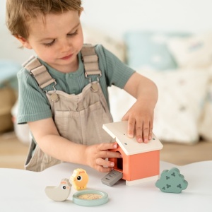 Set de joaca din lemn Tiny Farm Done by Deer Clucky Multicolor - Img 4