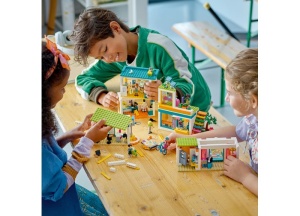 LEGO FRIENDS SCOALA INTERNATIONALA DIN HEARTLAKE 41731 - Img 4