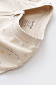 Salopeta cu fermoar cu maneca lunga si panataloni lungi - 100%bumbac organic - Crem cu buline, Baby Cosy