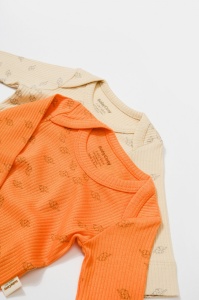 Set 2 body-uri cu maneca lunga Printed, BabyCosy, 50% modal+50% bumbac, Stone/Apricot
