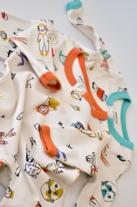 Set 2 salopetele cu maneca lunga si panataloni lungi - 100%bumbac organic - Portocaliu si Verde, Baby Cosy